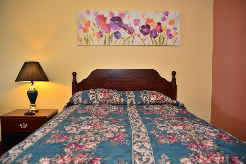 Scottish Inn And Suites تومبول المظهر الخارجي الصورة