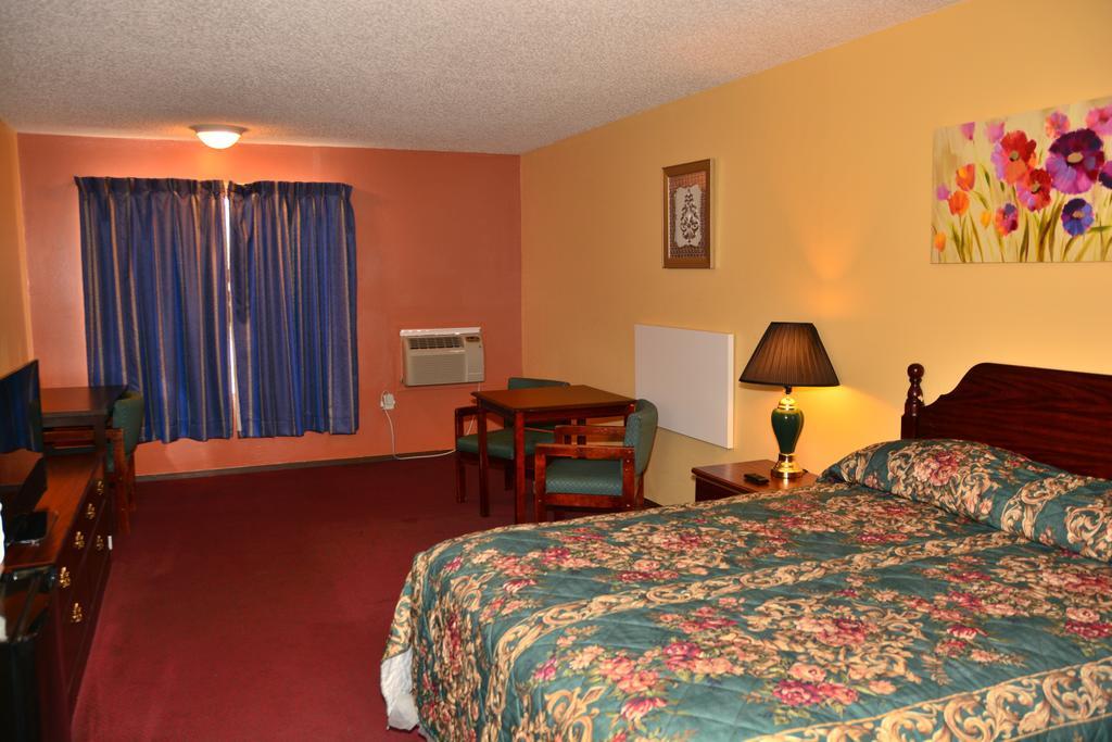 Scottish Inn And Suites تومبول المظهر الخارجي الصورة